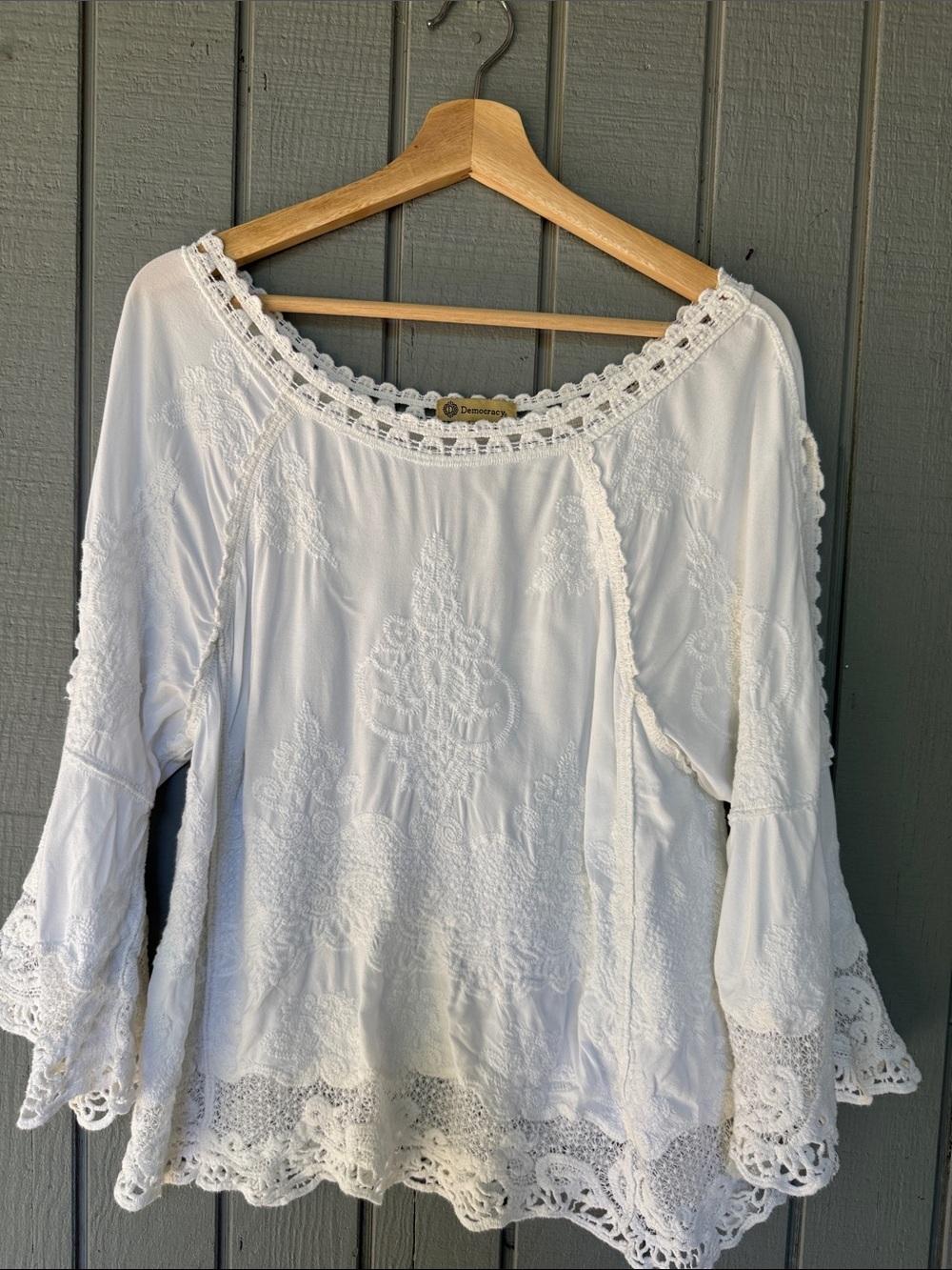 Democracy White Embroidered Lace  Trim Top M